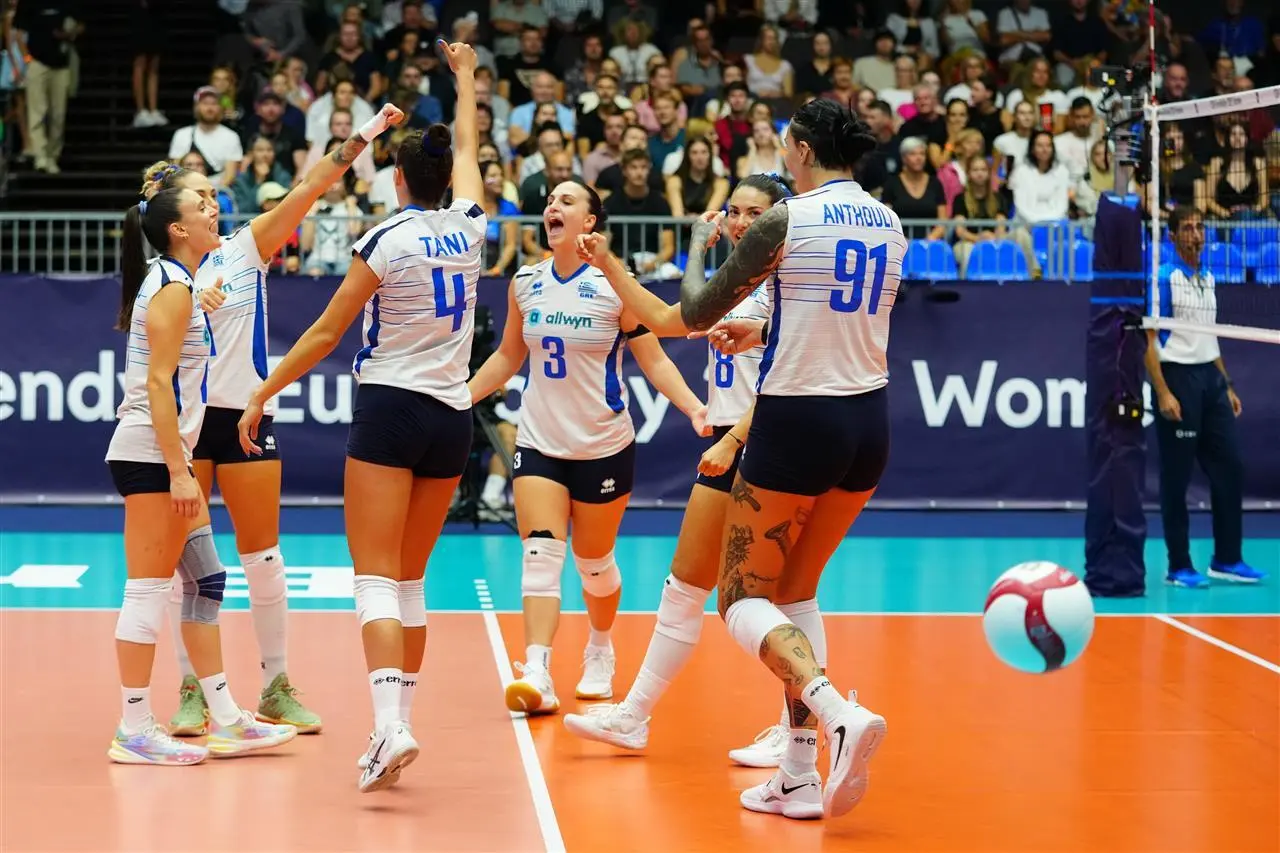 پخش زنده والیبال زنان فرانسه و یونان 8 شهریور 1405 | یک هشتم نهایی والیبال قهرمانی اروپا 2026