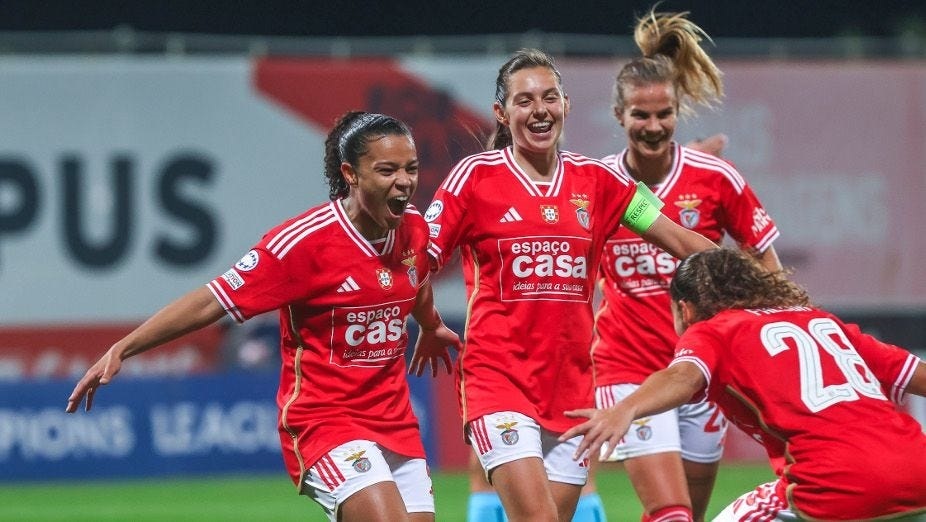 پخش زنده فوتبال زنان بنفیکا و آرسنال 24 مهر 1404 | لیگ قهرمانان زنان اروپا