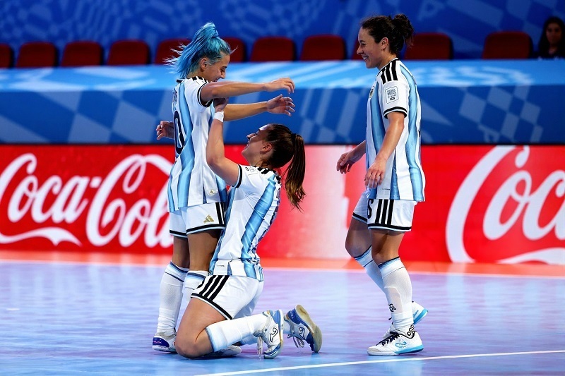 پخش زنده فوتسال زنان آرژانتین و اسپانیا 16 آذر 1404 | رده بندی جام جهانی فوتسال زنان 2025