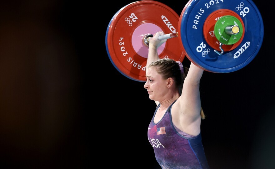 برنامه و نتایج کامل وزنه برداری قهرمانی جهان 2025