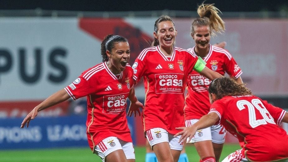 پخش زنده فوتبال زنان بنفیکا و توئنته 21 آبان 1404 | لیگ قهرمانان زنان اروپا 2026_2025