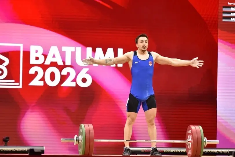 پخش زنده وزنه برداری قهرمانی جهان 2026 امروز 9 آبان 1405