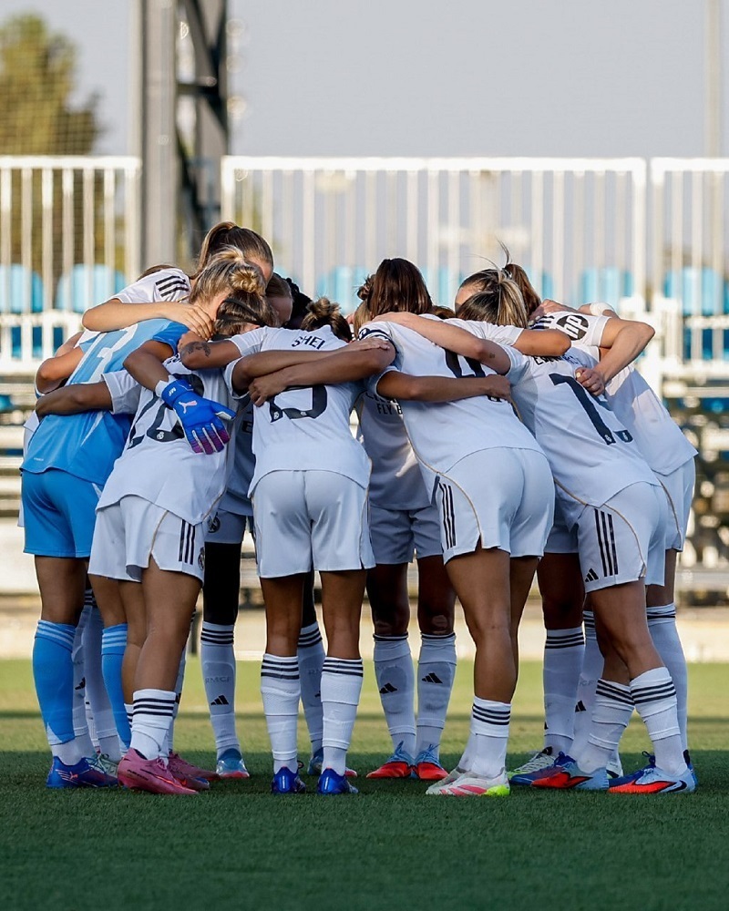 پخش زنده فوتبال زنان پاری سن ژرمن و رئال مادرید 24 مهر 1404 | لیگ قهرمانان زنان اروپا